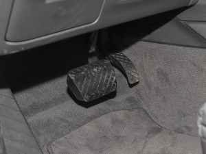 202240 TFSI AӸ п؅^