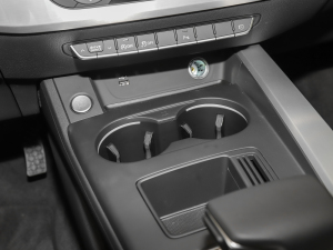 202240 TFSI rЄӸ ǰű