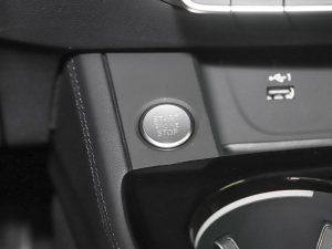 202240 TFSI quattro RS׼ȼ п؅^