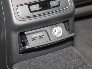 202240 TFSI quattro RS׼ȼ п؅^