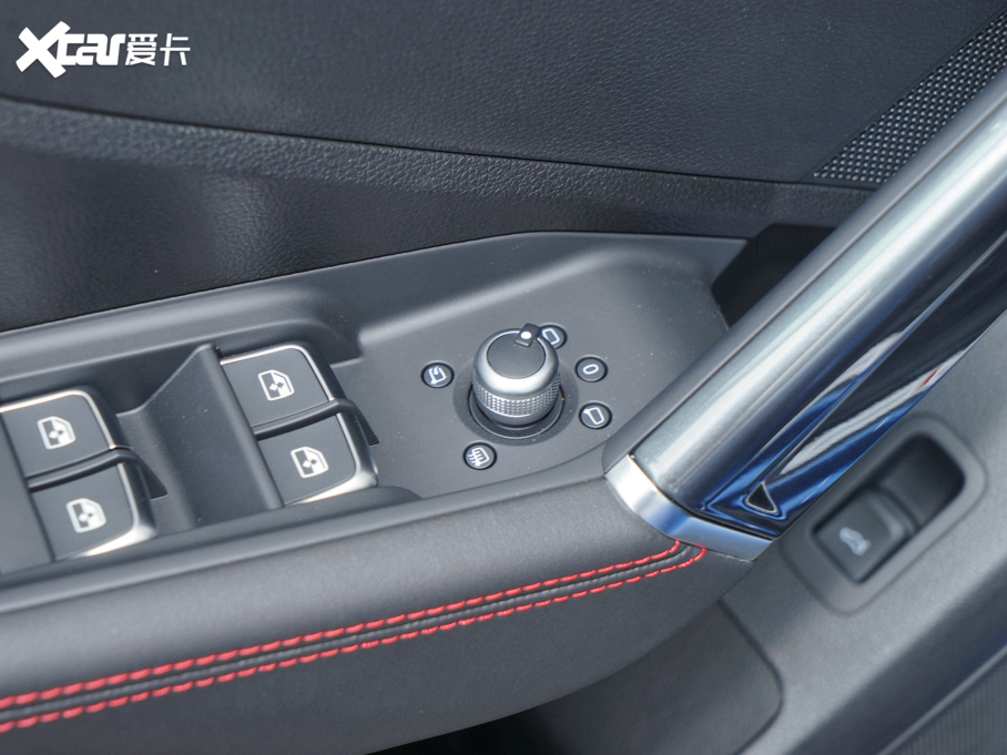 2022WQ2L 35 TFSI AӸ