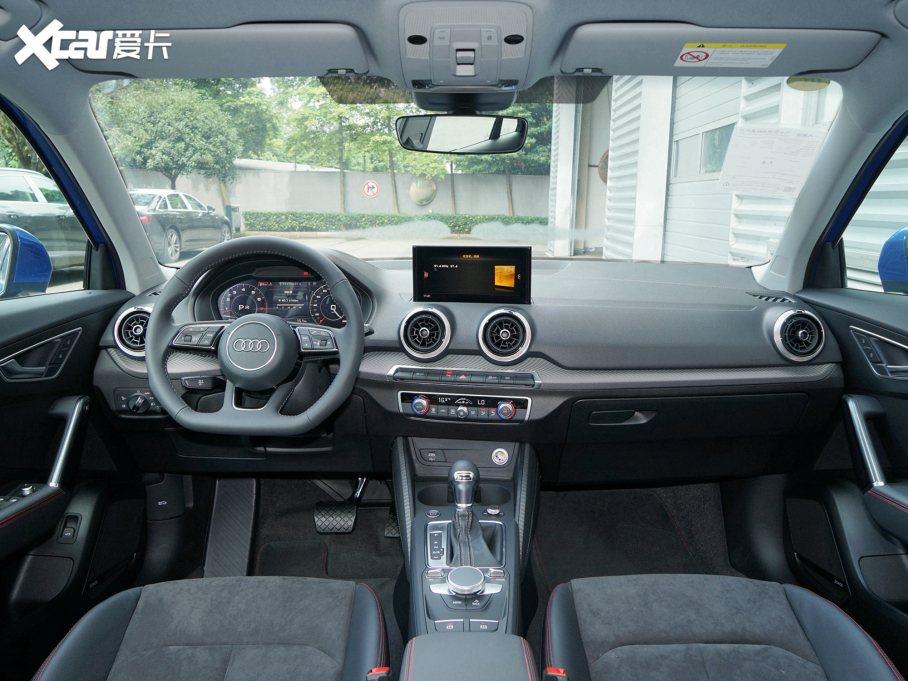 2022WQ2L 35 TFSI AӸ