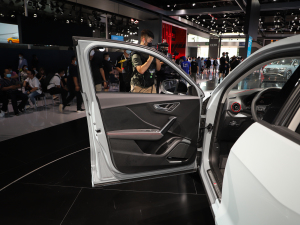 202235 TFSI RS׼ȼ {λ܇(ch)T(mn)