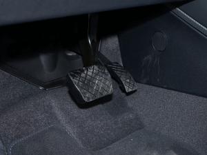 202235 TFSI r п؅^(q)