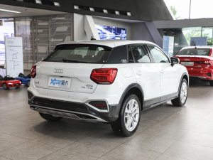 2022款35 TFSI 豪华致雅型 右后45度
