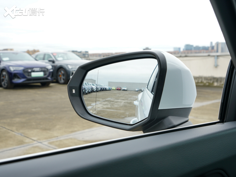 2022WQ3 35 TFSI rЄӸ