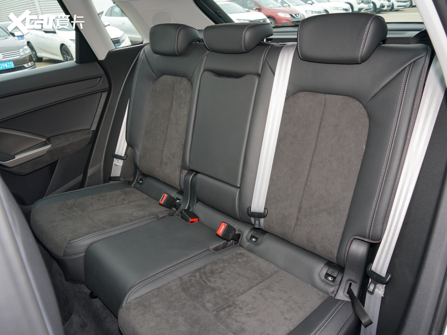 2022��W��Q3 35 TFSI �r�ЄӸ���