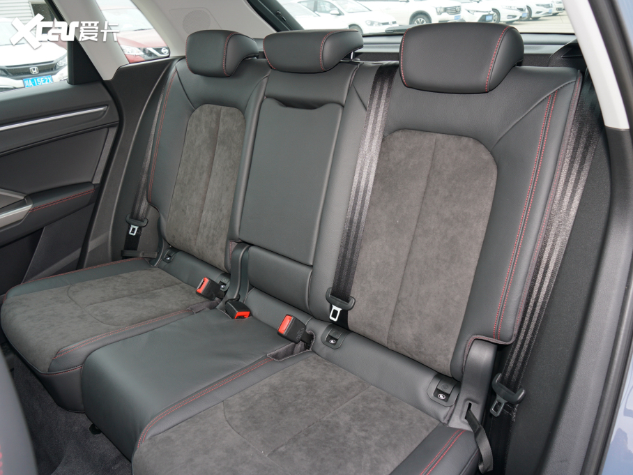 2022?yun)WQ3 40 TFSI RS׼ȼ