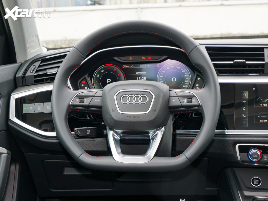 2022��W��Q3 40 TFSI RS�׼�ȼ����