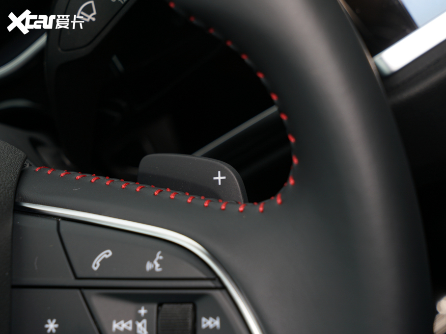 2022��W��Q3 40 TFSI RS�׼�ȼ����