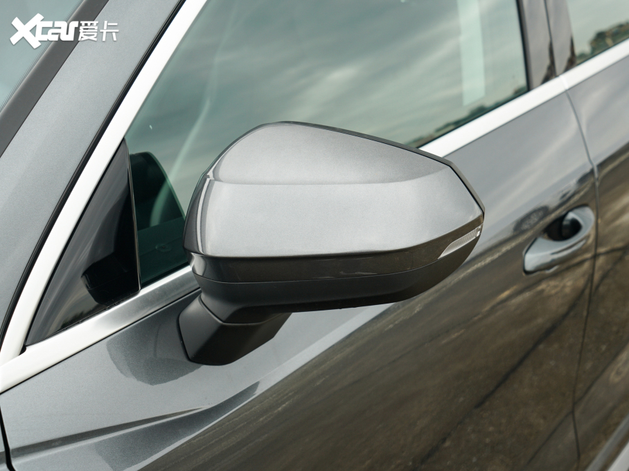 2022WQ3 40 TFSI rЄӸ