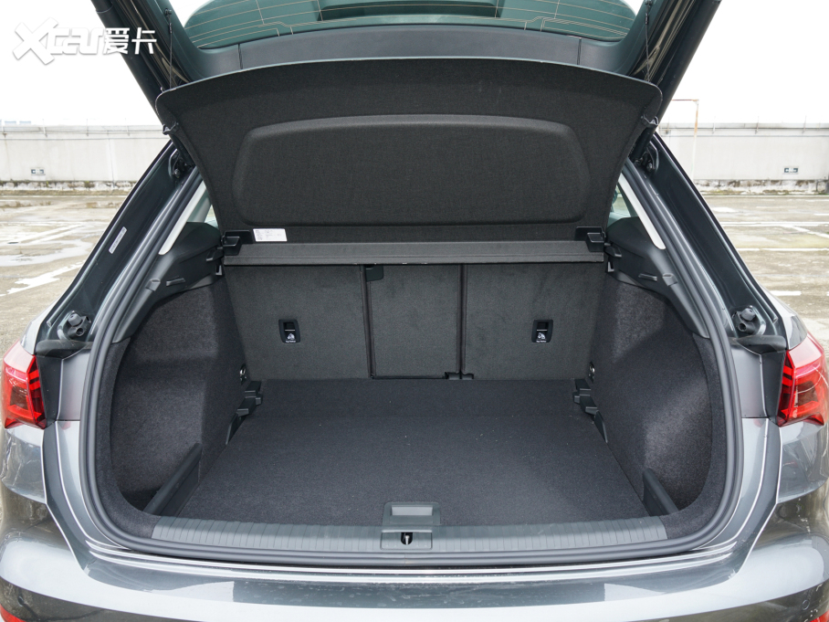 2022WQ3 40 TFSI rЄӸ