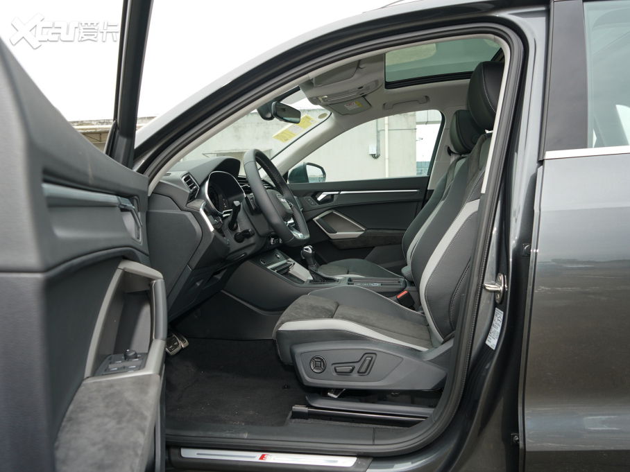 2022WQ3 40 TFSI rЄӸ