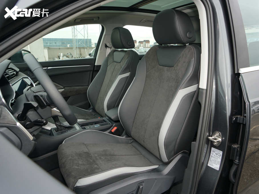 2022?yun)WQ3 40 TFSI r(sh)Є(dng)