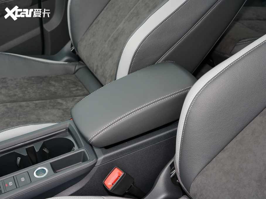 2022��?yu��n)W��Q3 40 TFSI �r(sh��)�Є�(d��ng)����