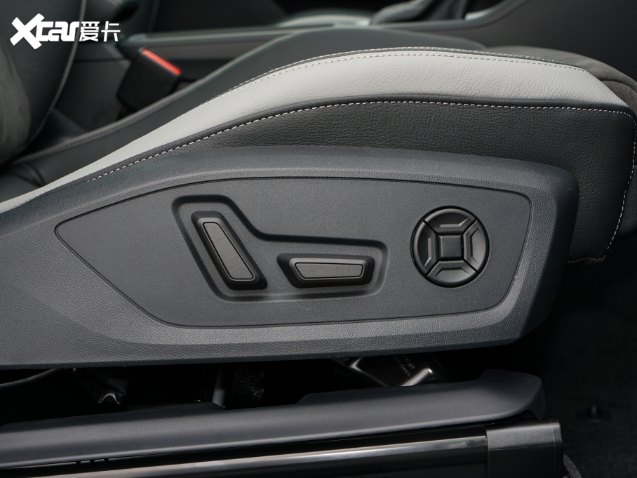 2022WQ3 40 TFSI rЄӸ