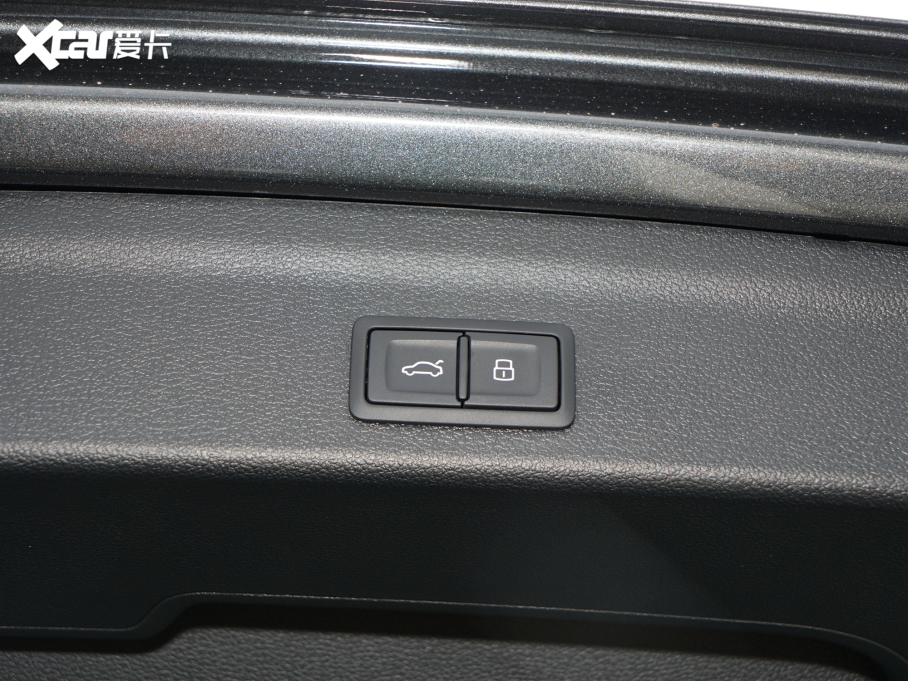 2022��W��Q3 40 TFSI �r�ЄӸ���