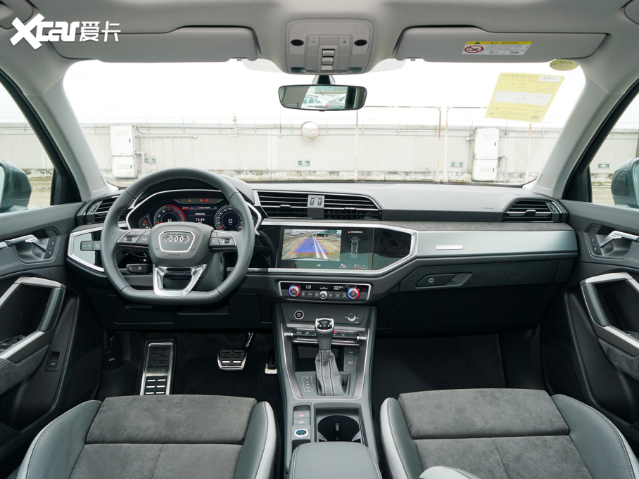 2022��W��Q3 40 TFSI �r�ЄӸ���