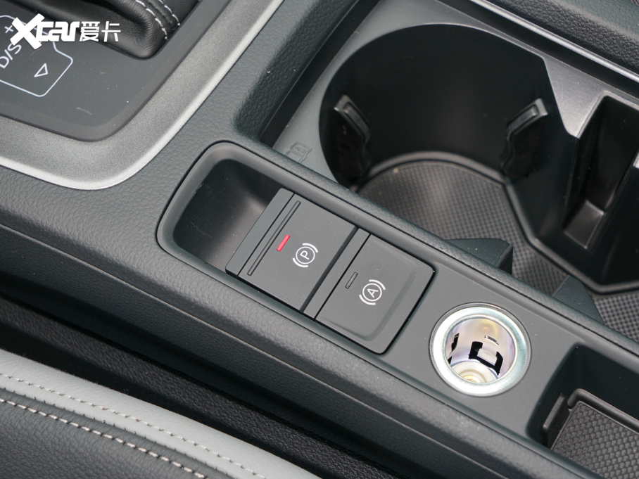 2022WQ3 40 TFSI rЄӸ