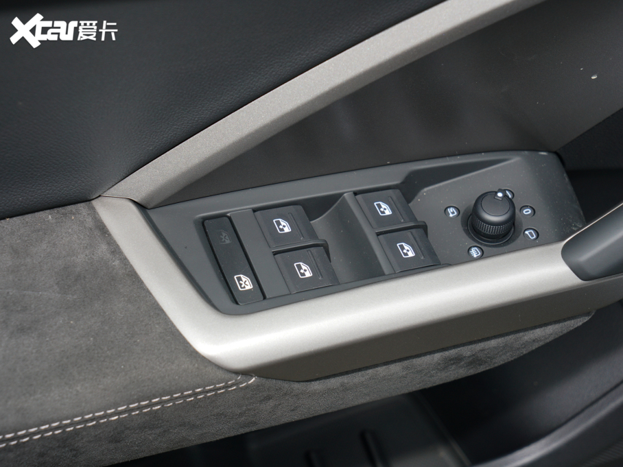 2022WQ3 40 TFSI rЄӸ