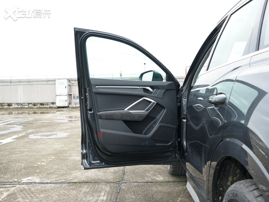 2022WQ3 40 TFSI rЄӸ