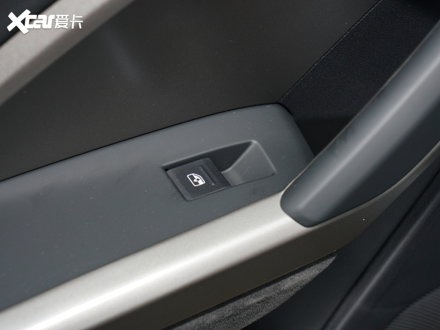 2022WQ3 40 TFSI rЄӸ