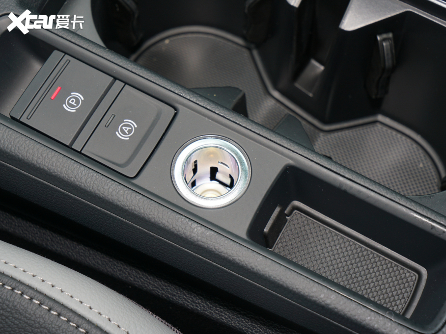 2022��W��Q3 40 TFSI �r�ЄӸ���