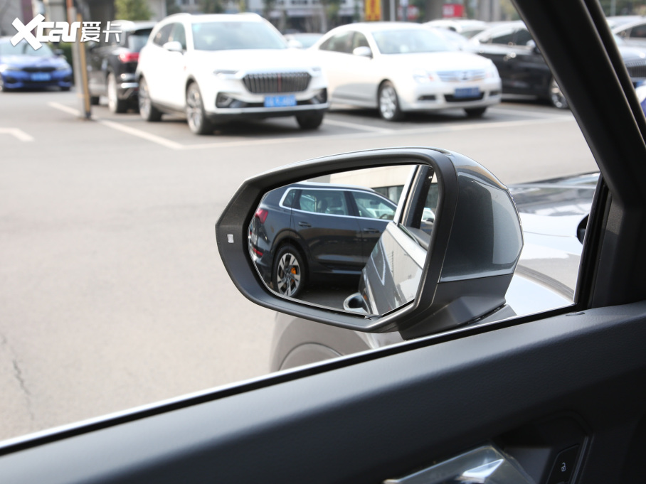 2022��W��Q3 45 TFSI ���r�ЄӸ���