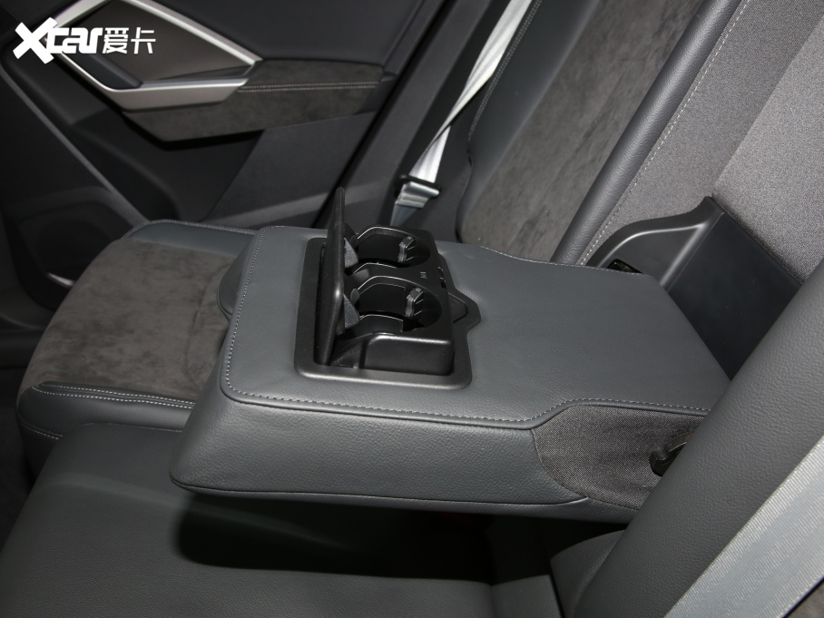 2022��W��Q3 45 TFSI ���r�ЄӸ���