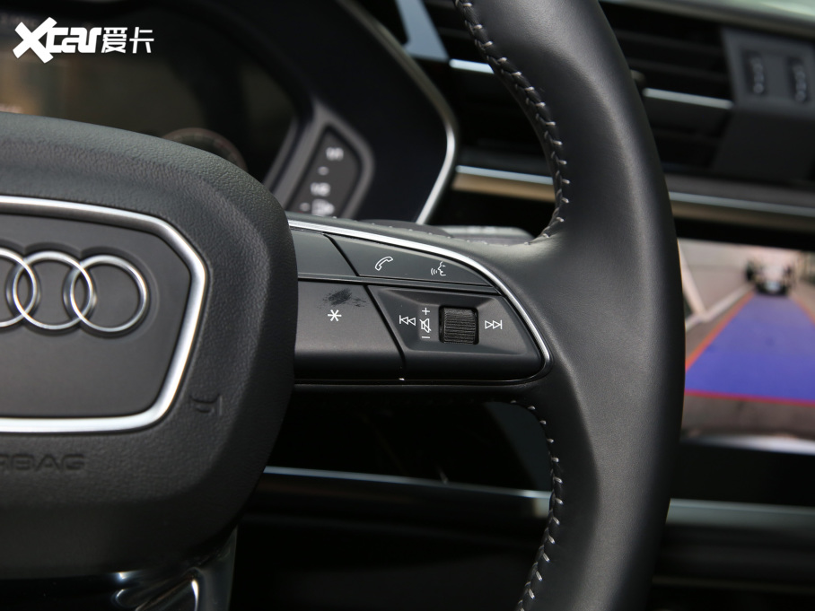 2022��W��Q3 45 TFSI ���(q��)�r�ЄӸ���