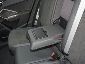 202235 TFSI r(sh)Є(dng) g