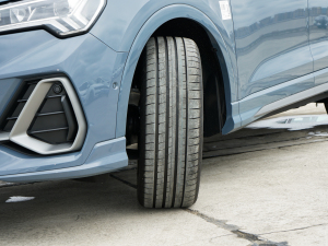 202240 TFSI RS׼ȼ ^