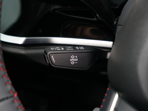 202240 TFSI RS׼ȼ п؅^