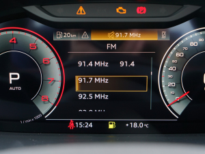 202240 TFSI RS׼ȼ п؅^