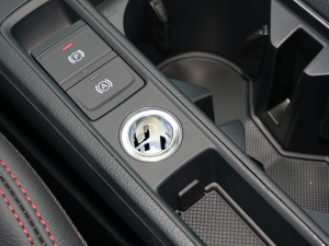 202240 TFSI RS׼ȼ п؅^