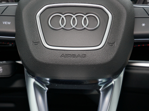 202240 TFSI RS׼ȼ п؅^