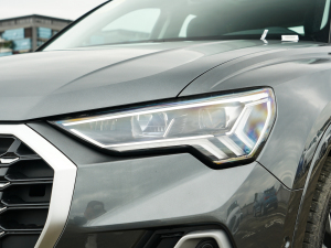 2022款40 TFSI 时尚动感型 大灯