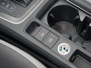 2022款35 TFSI 进取动感型 驻车制动器