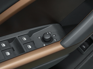 202235 TFSI r(sh) п؅^(q)