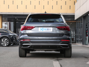 2022款45 TFSI 四驱时尚动感型 正后	