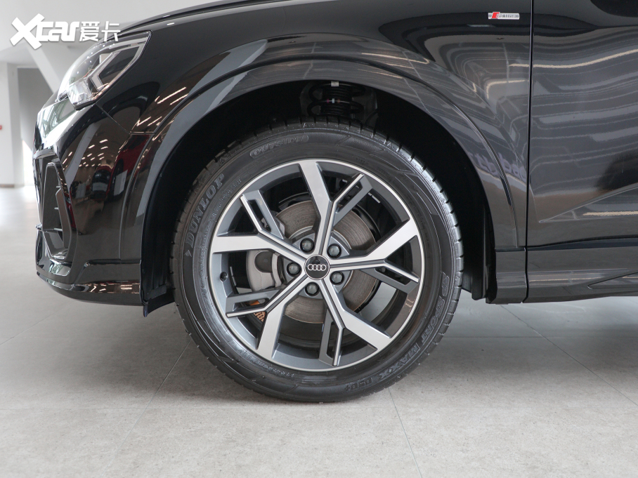 2022WQ3 Sportback 40 TFSI r