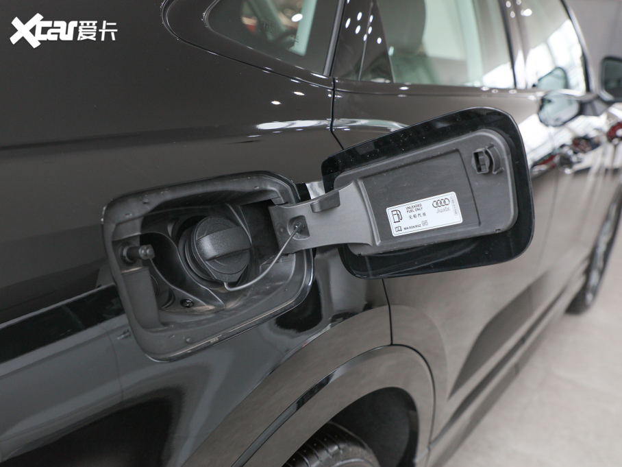 2022WQ3 Sportback 40 TFSI r