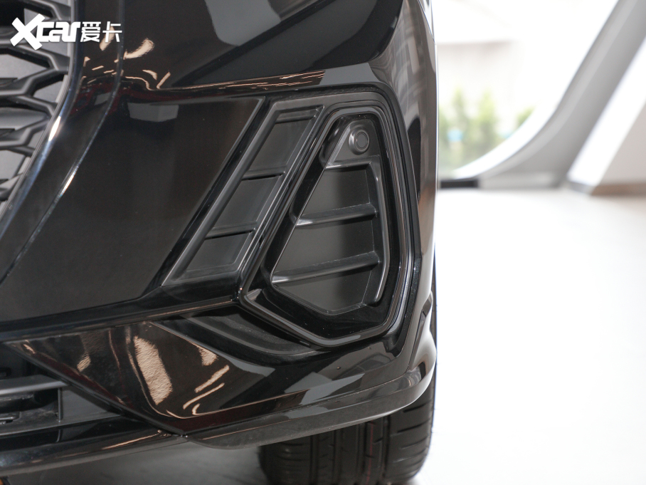 2022WQ3 Sportback 40 TFSI r