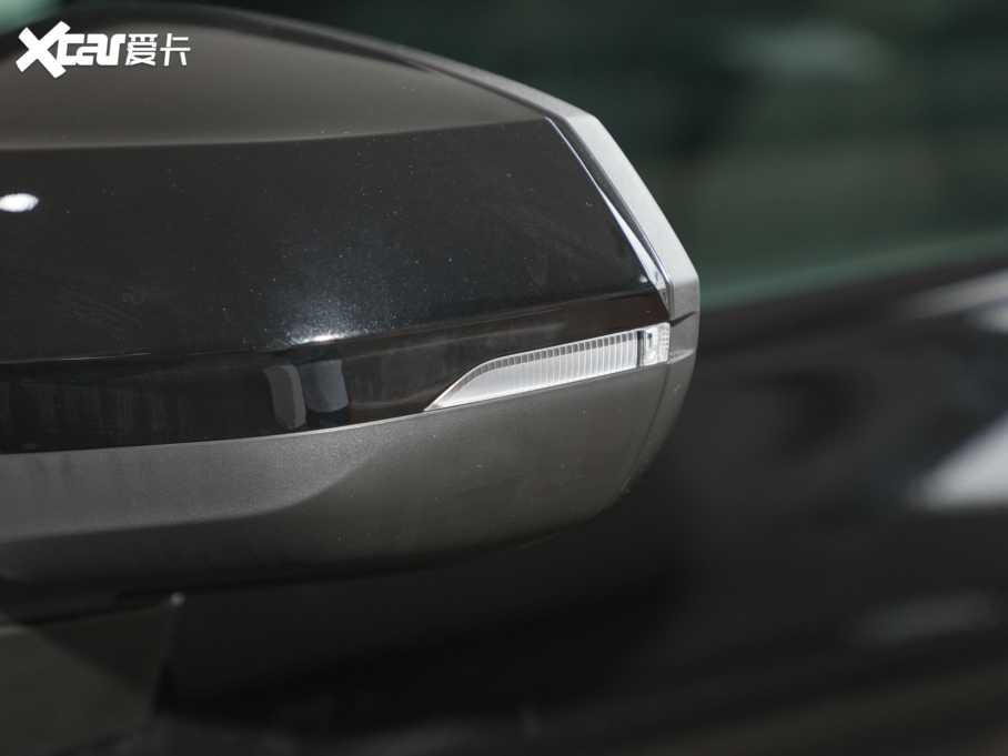 2022WQ3 Sportback 40 TFSI r