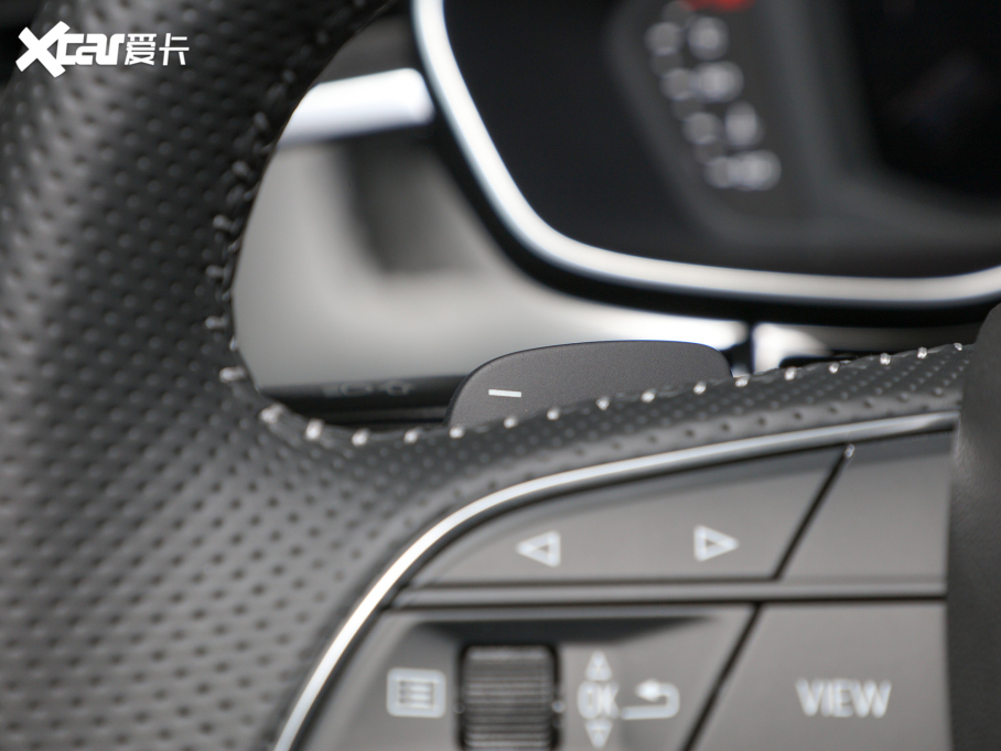 2022WQ3 Sportback 40 TFSI r