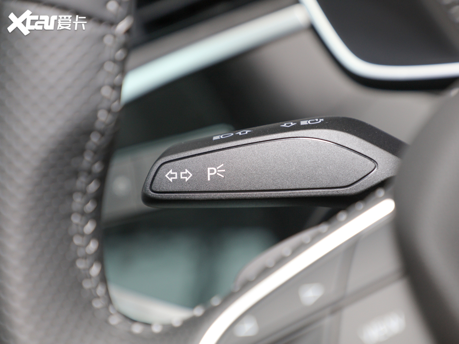 2022WQ3 Sportback 40 TFSI r