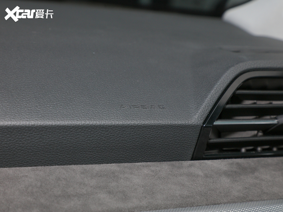 2022?yun)WQ3 Sportback 40 TFSI r(sh)