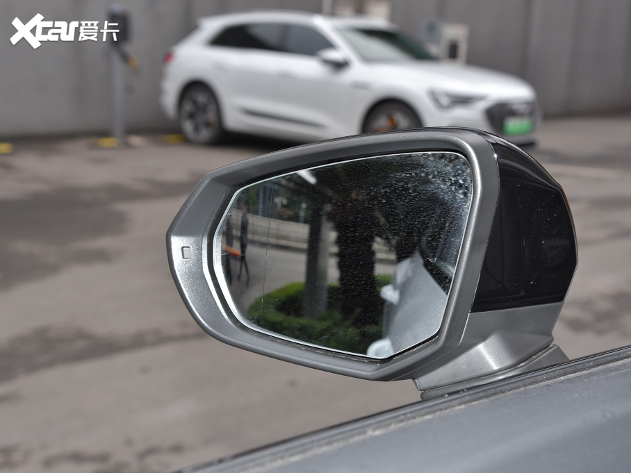 2022WQ3 Sportback 45 TFSI quattro r