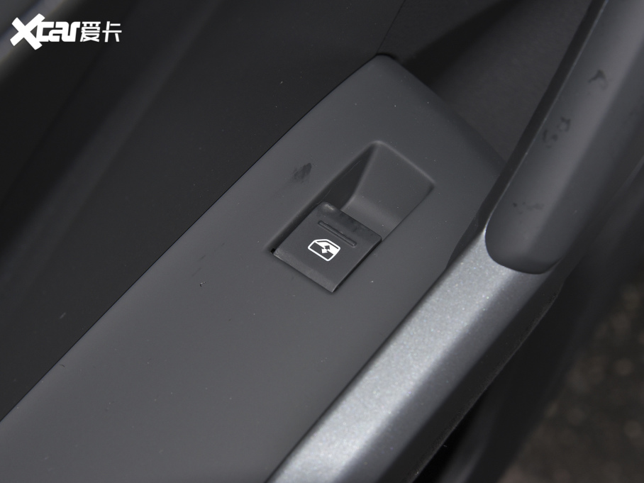 2022?yun)WQ3 Sportback 45 TFSI quattro r(sh)