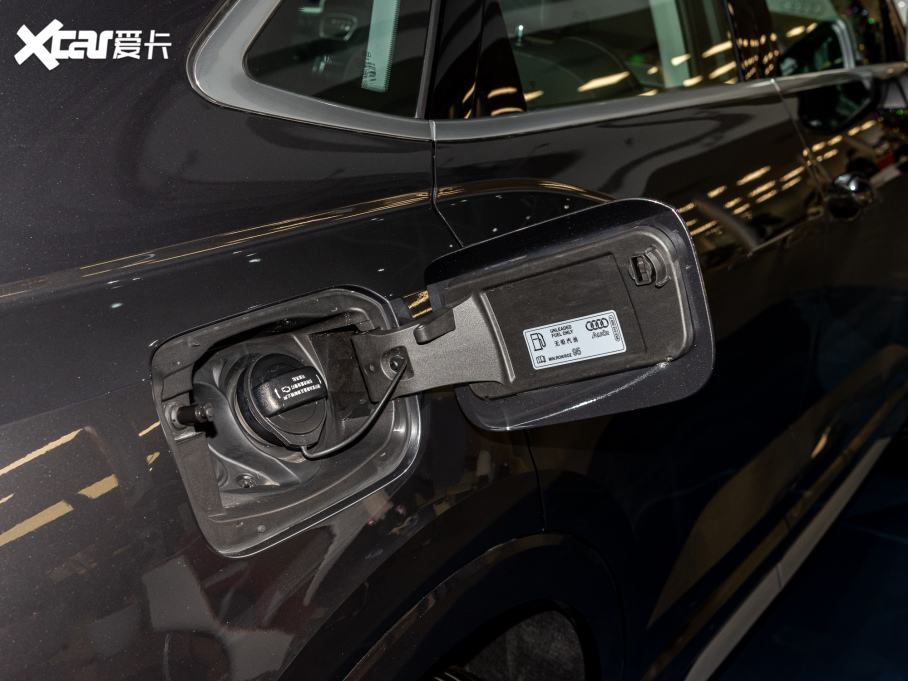 2022WQ3 Sportback 35 TFSI M(jn)ȡ